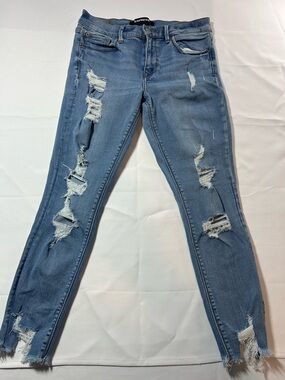 Express Women's Light Wash Ripped Skinny Jeans
